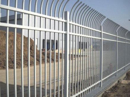 組裝式鋅鋼欄桿管材，配件，安裝順序問題解析