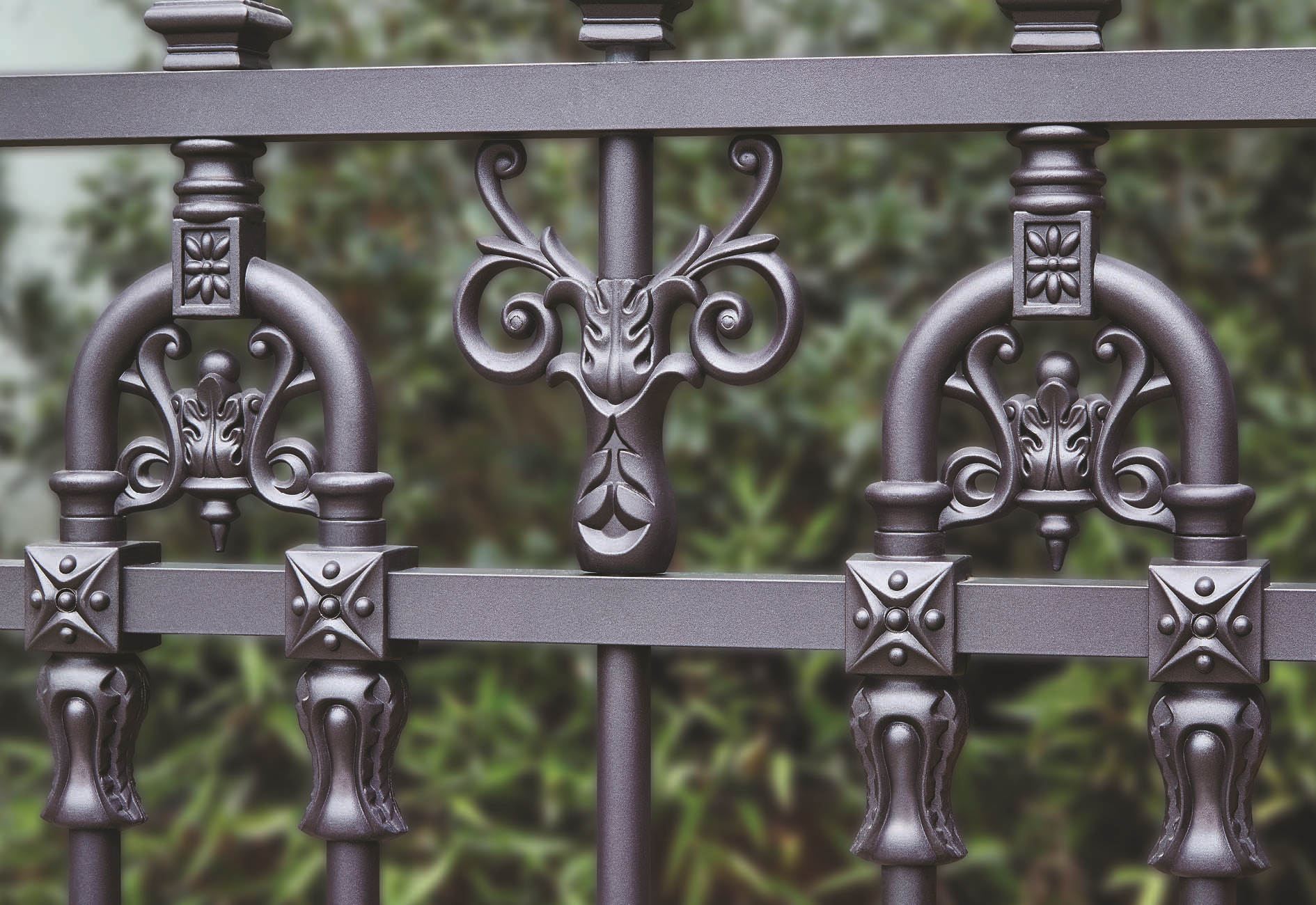 使用鋁藝大門有哪些優(yōu)勢(shì)