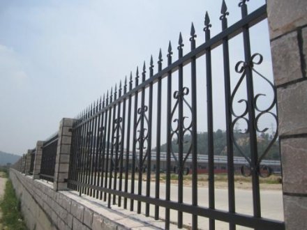 南充鋁合金陽臺護欄廠家-百度推薦